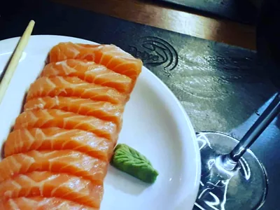 Sashimi salmao 8-fatias — China Restaurante, Santarém/PA