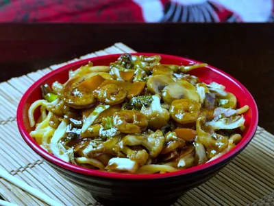 Yakissoba de camarão grande — China Restaurante, Santarém/PA